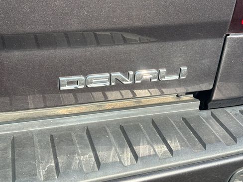 Used 2015 GMC Sierra 1500 Denali w/ Driver Alert Package AWD/4WD image 10