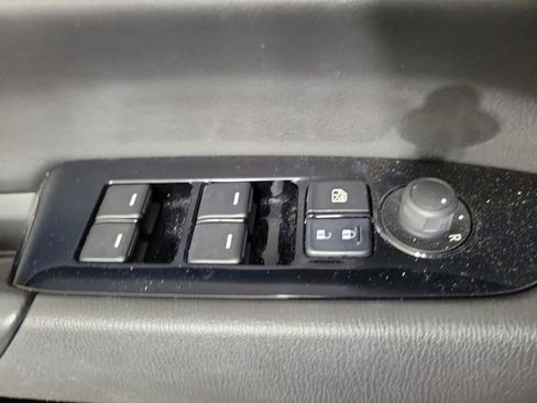 Used 2018 MAZDA CX-5 Touring w/ Preferred Equipment Package FWD image 21