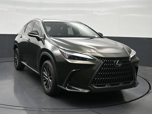 Used 2024 Lexus NX 250 FWD image 8