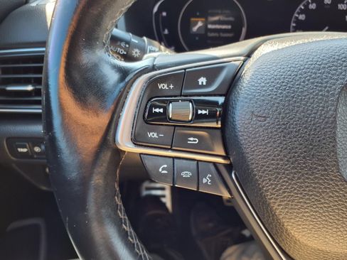 Used 2018 Honda Accord Sport image 15