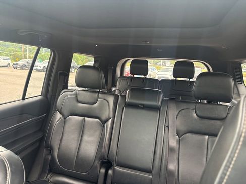 Used 2021 Jeep Grand Cherokee L Overland AWD/4WD image 17