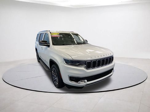 Used 2024 Jeep Wagoneer Series II w/ Flexible Seating Group image 1