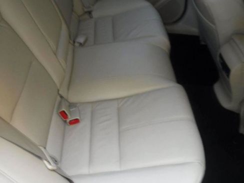 Used 2011 Honda Crosstour EX-L image 31
