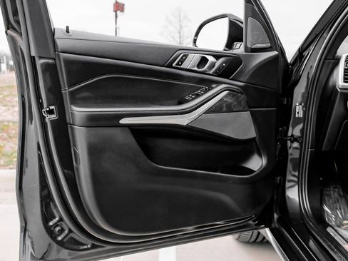 Used 2023 BMW X5 xDrive40i w/ Premium Package image 48