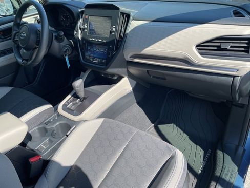 Used 2025 Subaru Forester image 32