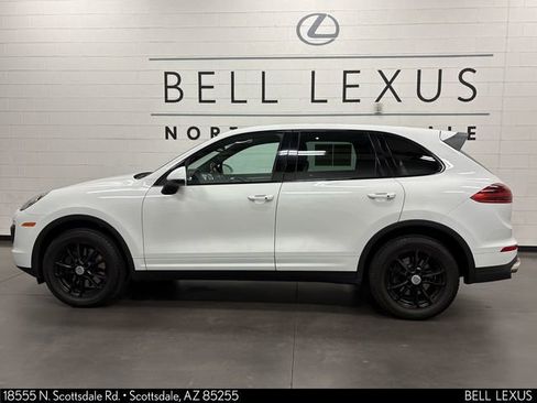 Used 2016 Porsche Cayenne AWD/4WD image 8