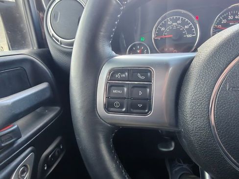 Used 2016 Jeep Wrangler Rubicon image 23