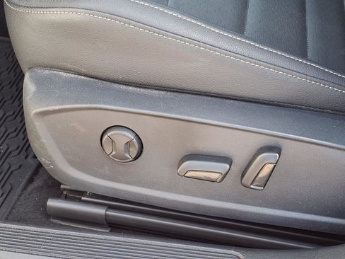 Used 2021 Volkswagen Jetta SE FWD image 11
