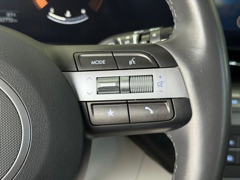 Used 2024 Hyundai Kona SEL image 29