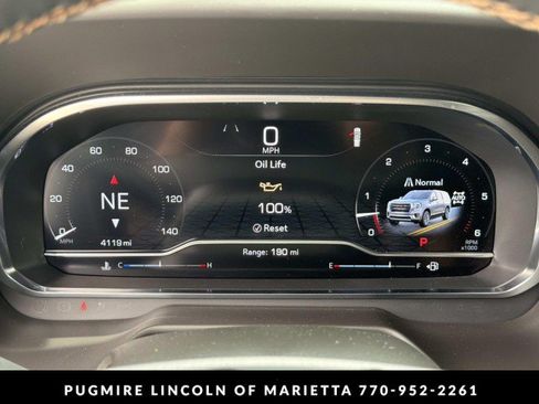 Used 2024 GMC Yukon AT4 w/ AT4 Premium Plus Package AWD/4WD image 29