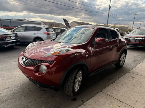 Used 2012 Nissan Juke SL image 2