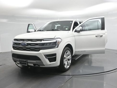 Certified 2023 Ford Expedition Max Platinum image 31