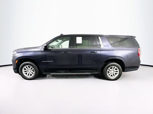 Used 2024 Chevrolet Suburban LT image 4