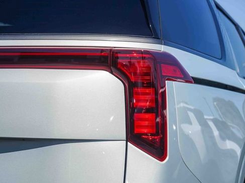 New 2026 Kia Carnival SX w/ SX Dark Edition Package FWD image 16