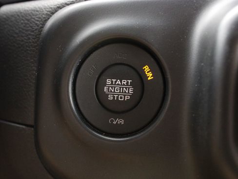Used 2022 Jeep Wrangler Unlimited Sport AWD/4WD image 32