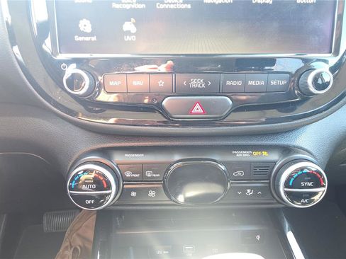Used 2021 Kia Soul EX FWD image 18