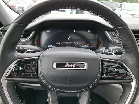 Used 2022 Jeep Grand Cherokee L Overland image 20