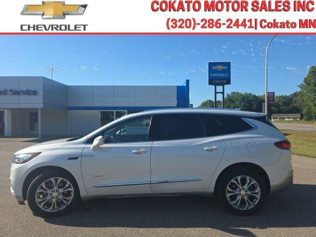 Used 2018 Buick Enclave Avenir w/ Avenir Technology Package AWD/4WD image 4