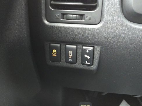 Used 2013 Nissan Titan SL w/ DVD Pkg image 21