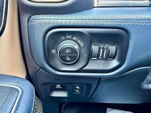 Used 2021 RAM 1500 Limited AWD/4WD image 18
