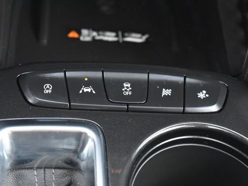 Used 2025 Chevrolet TrailBlazer ACTIV w/ Convenience Package FWD image 35