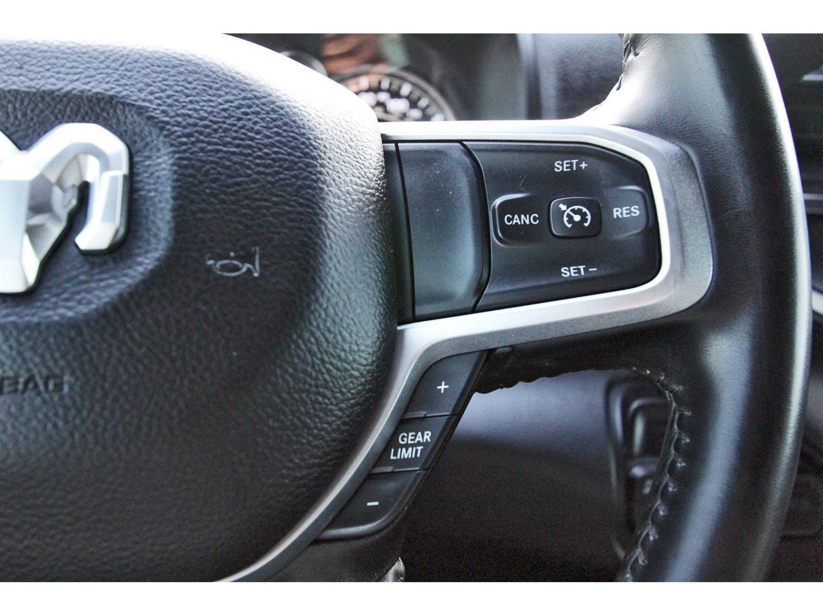Used 2024 RAM 2500 Big Horn AWD/4WD image 20