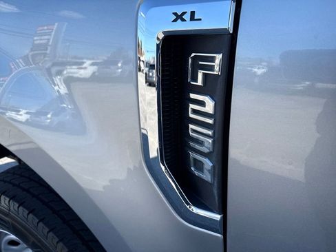 Used 2020 Ford F250 XL w/ Power Equipment Group image 44
