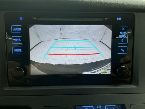 Used 2015 Toyota Sienna LE FWD image 33