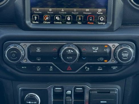Used 2023 Jeep Gladiator Overland AWD/4WD image 5