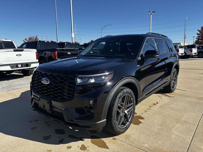 New 2025 Ford Explorer ST-Line w/ Premium Package