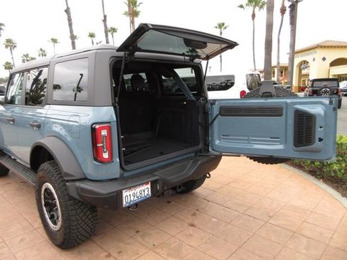 Certified 2023 Ford Bronco Badlands w/ Sasquatch Package AWD/4WD image 25