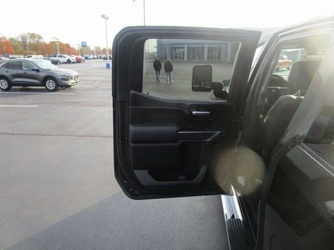Used 2021 Chevrolet Silverado 1500 LTZ w/ Technology Package AWD/4WD image 19