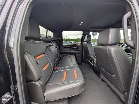 Used 2024 GMC Sierra 2500 AT4 w/ AT4 Preferred Package image 35
