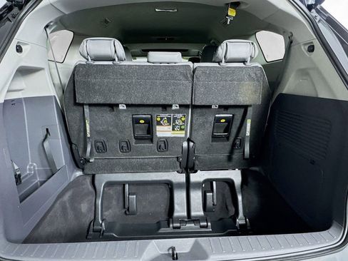 Used 2024 Toyota Sienna XLE image 27