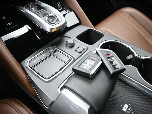 Certified 2022 Acura MDX SH-AWD w/ Technology Package image 5