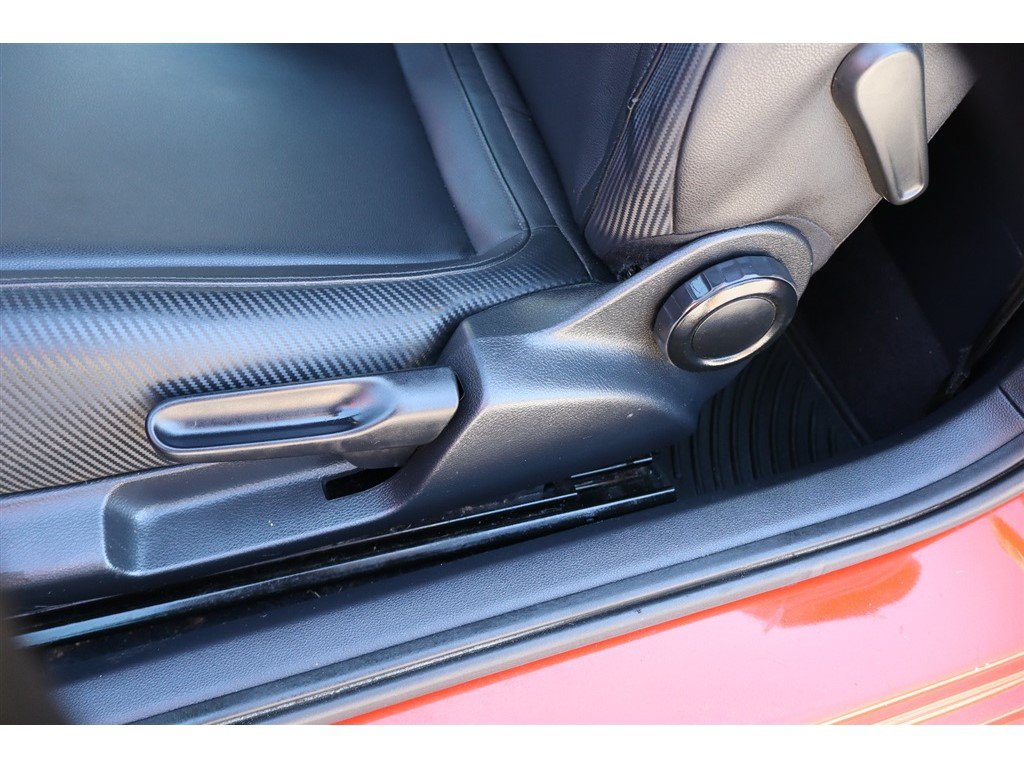 Used 2019 Volkswagen Beetle 2.0T FWD image 36