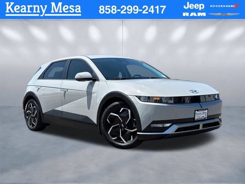 Used 2024 Hyundai Ioniq 5 SE RWD image 1