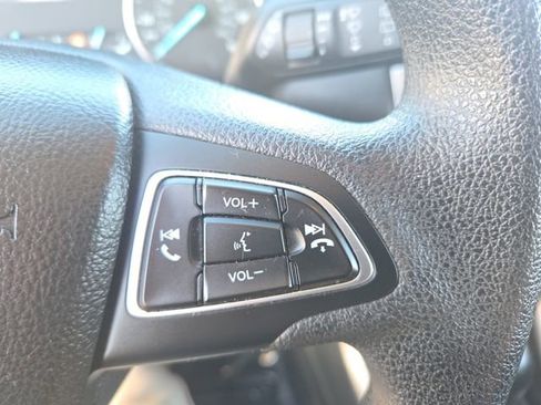 Used 2021 Ford EcoSport SE w/ SE Convenience Package image 22