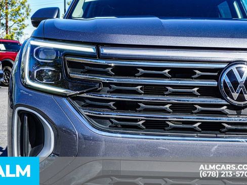 Used 2024 Volkswagen Atlas SE image 11