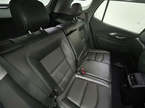 Used 2023 GMC Terrain SLT image 37