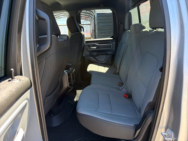 Used 2022 RAM 1500 Big Horn AWD/4WD image 25