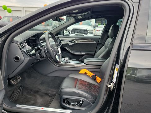 Used 2021 Audi S8 L w/ S8 Executive Package AWD/4WD image 21