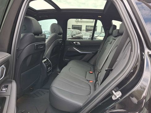 Used 2022 BMW X5 xDrive40i w/ Premium Package AWD/4WD image 10