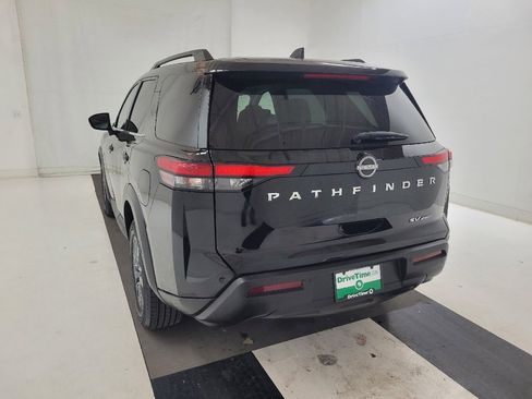 Used 2022 Nissan Pathfinder SV image 6