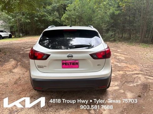Used 2018 Nissan Rogue Sport SL w/ SL Premium Package FWD image 10