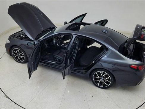 Used 2022 BMW 540i xDrive w/ Executive Package image 90