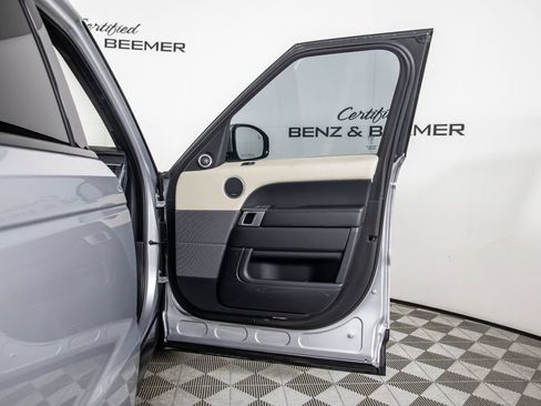 Used 2020 Land Rover Range Rover Sport HSE AWD/4WD image 17