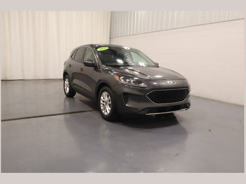 Used 2020 Ford Escape SE FWD image 1