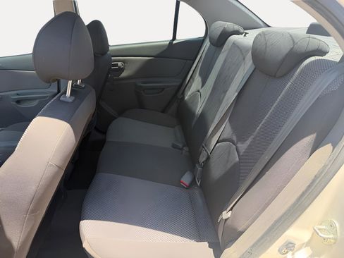 Used 2009 Kia Rio LX FWD image 13