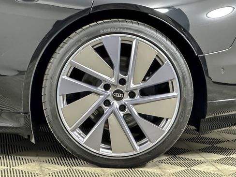 Used 2022 Audi e-tron GT Prestige w/ Prestige Package image 24